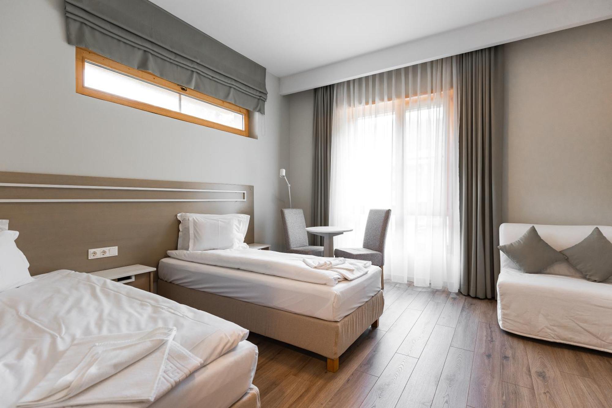 Hotel Szent Anna Vendeghaz à BaileTusnad Extérieur photo